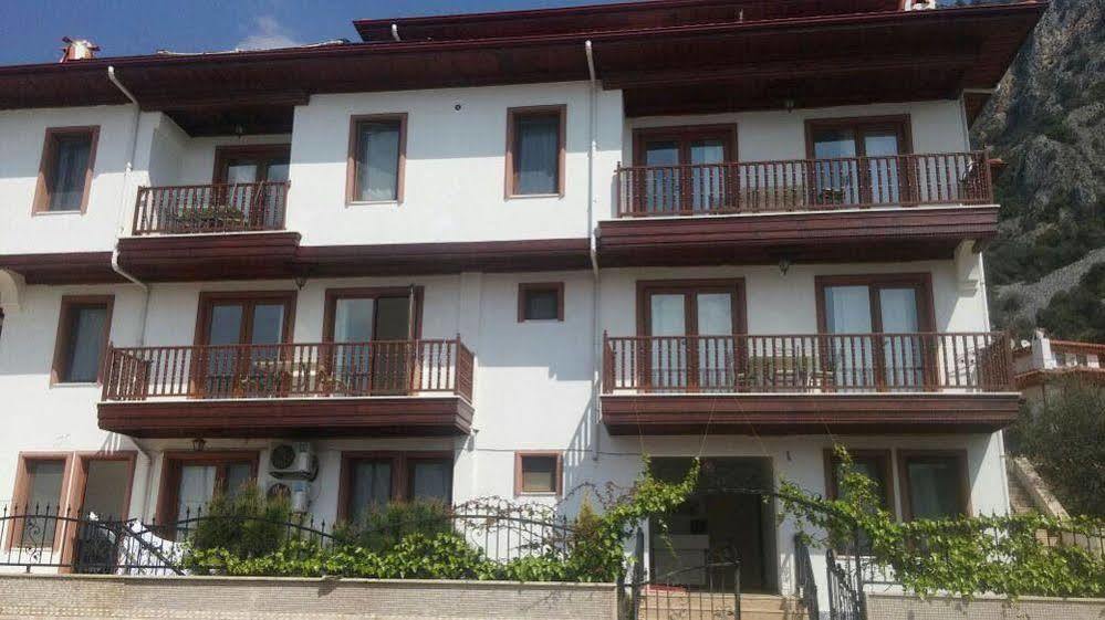Portofino Apartments Акиака Екстериор снимка