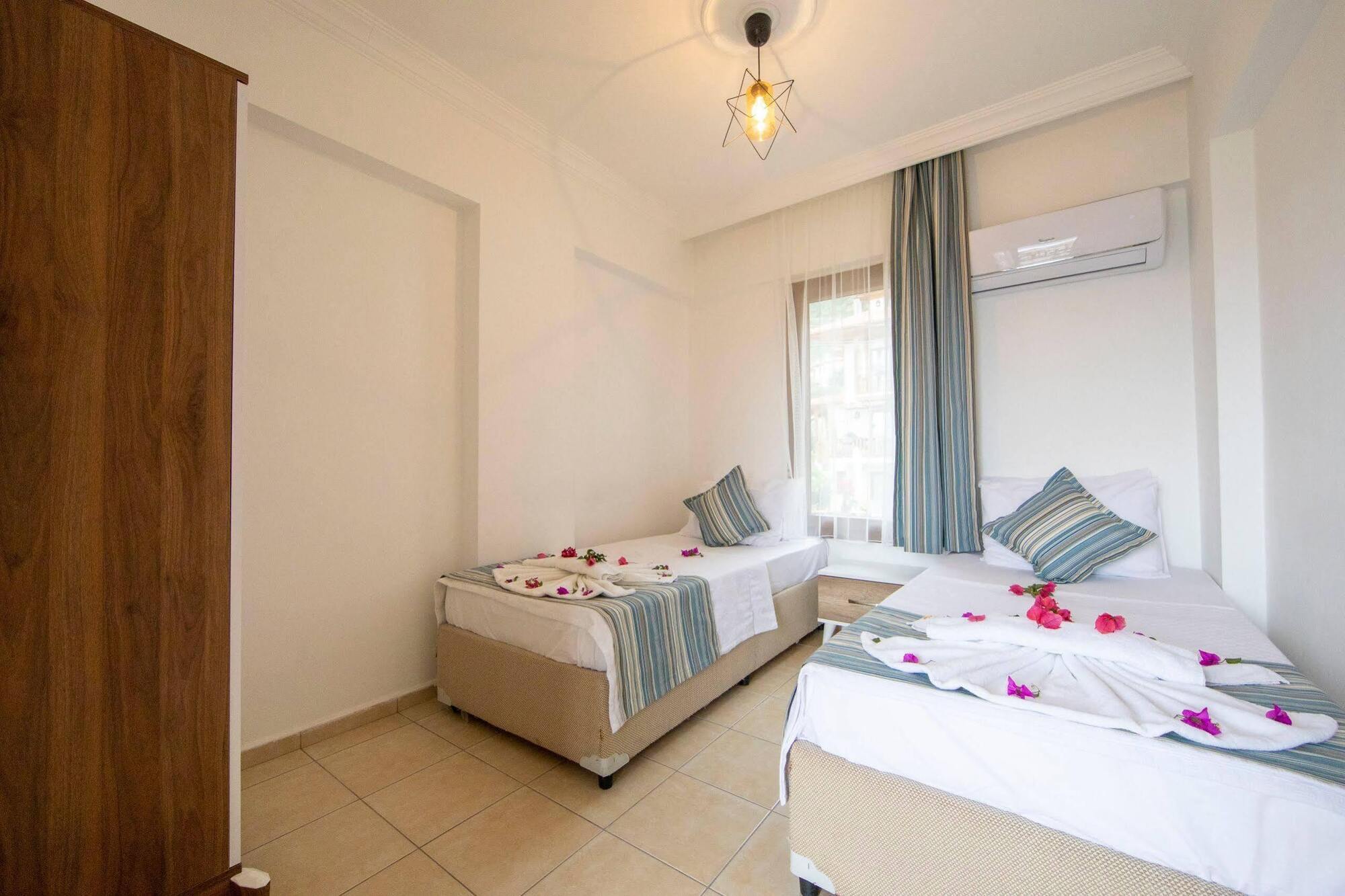 Portofino Apartments Акиака Екстериор снимка